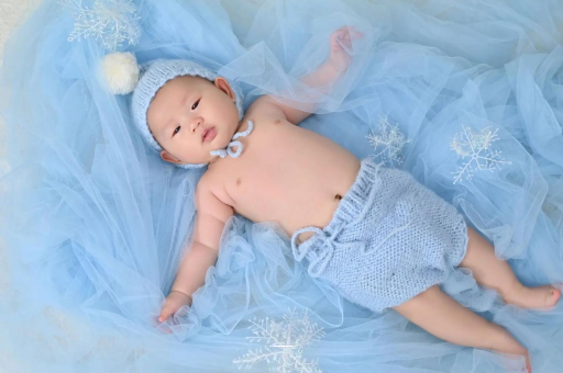 广州代怀试管生子宝宝多大可以吃油盐